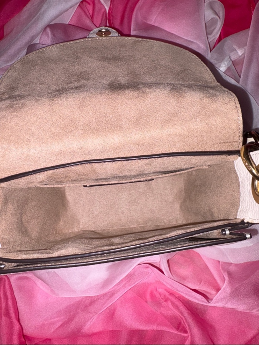 Coach Kleo Cream Pebbled Leather Purse Gold Hardware *FREE COACH ITEM INCLUDED* - Picture 13 of 16